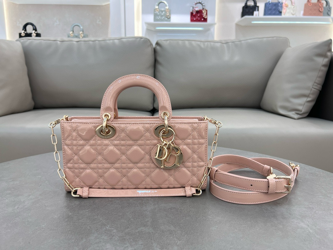 디올 M0540 레이디 백 여자가방