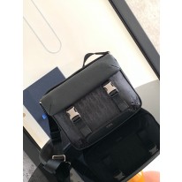 디올 남자가방