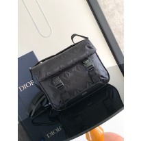 디올 남자가방