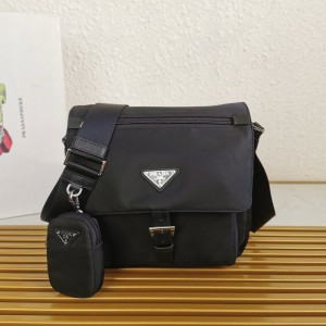 프라다 1BD994 남자가방