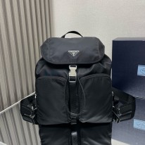 프라다 1BZ070 백팩