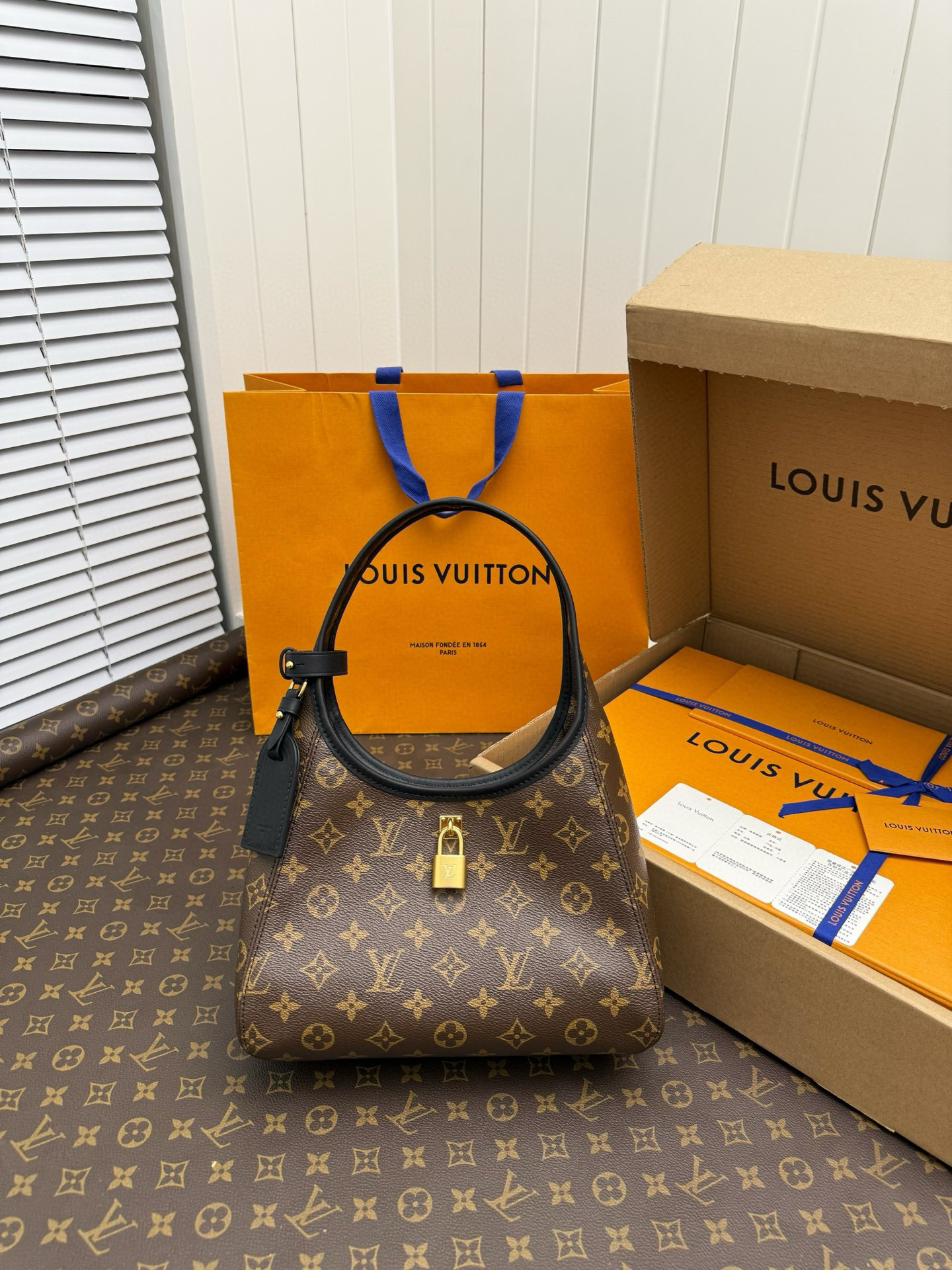 루이비통 M12940 여자가방