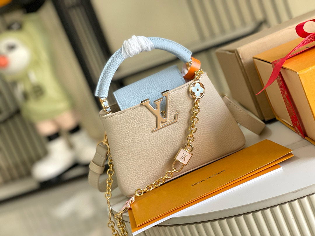 루이비통 M23950 여자가방