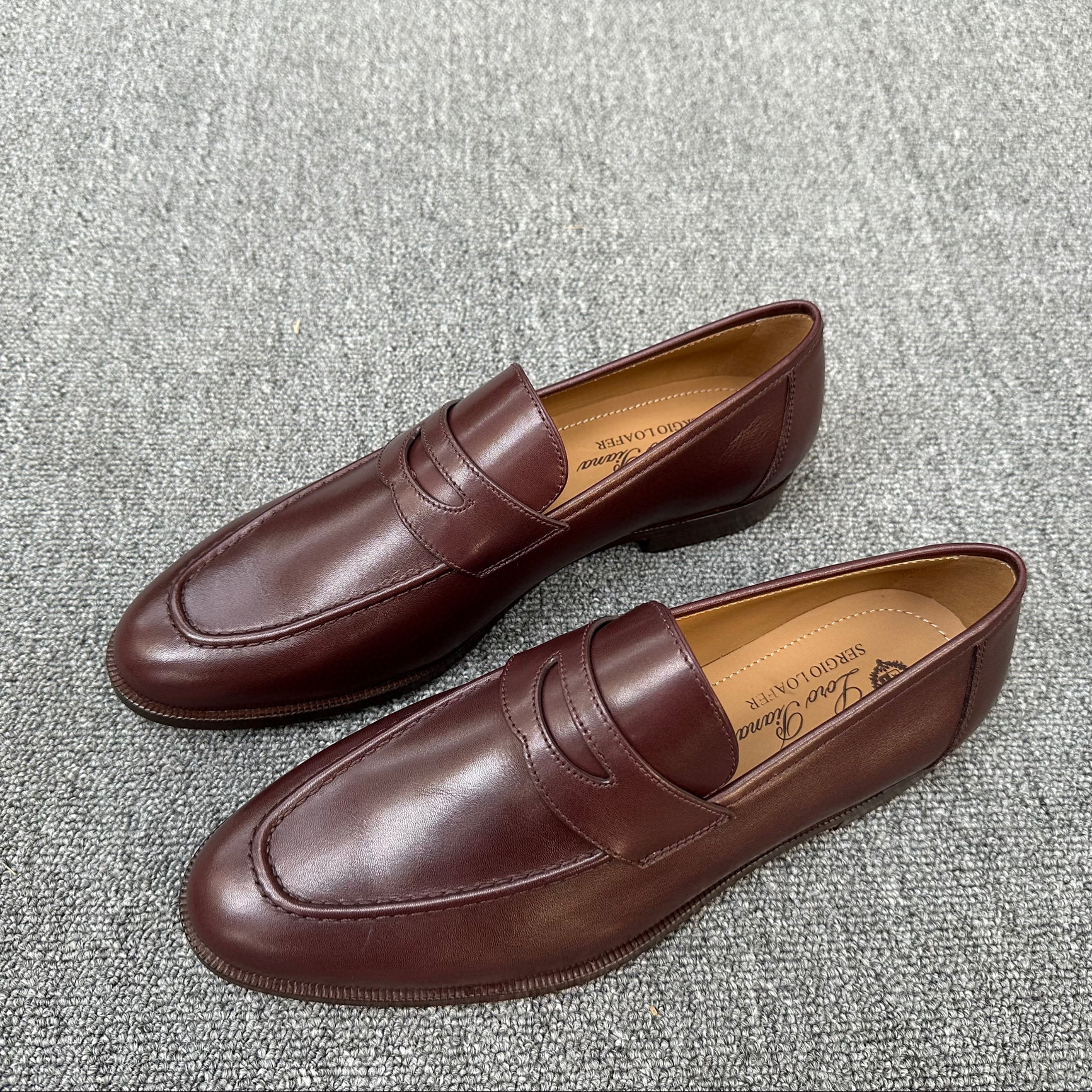 로로피아나 남자 구두