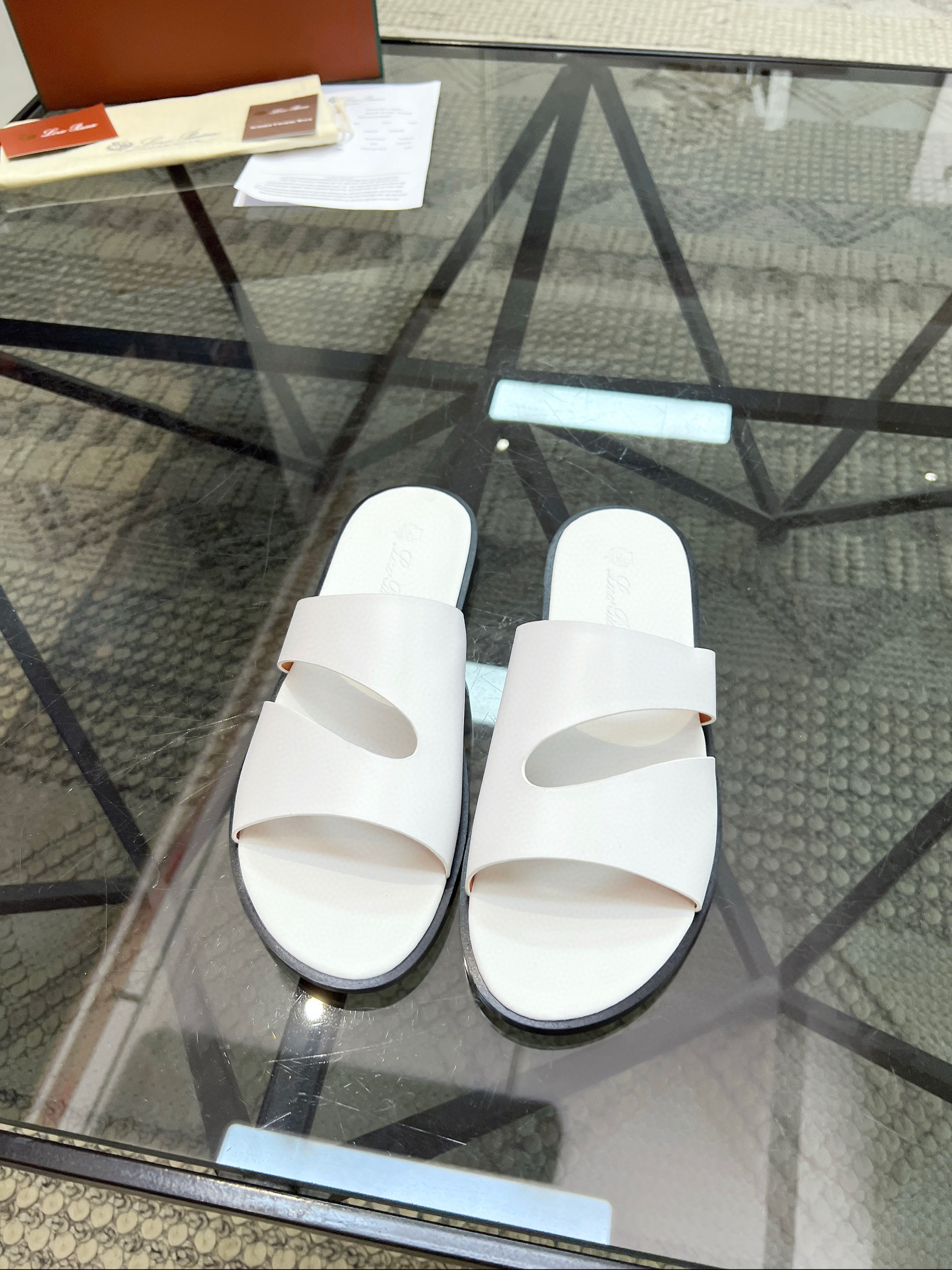 로로피아나 남자 슬리퍼