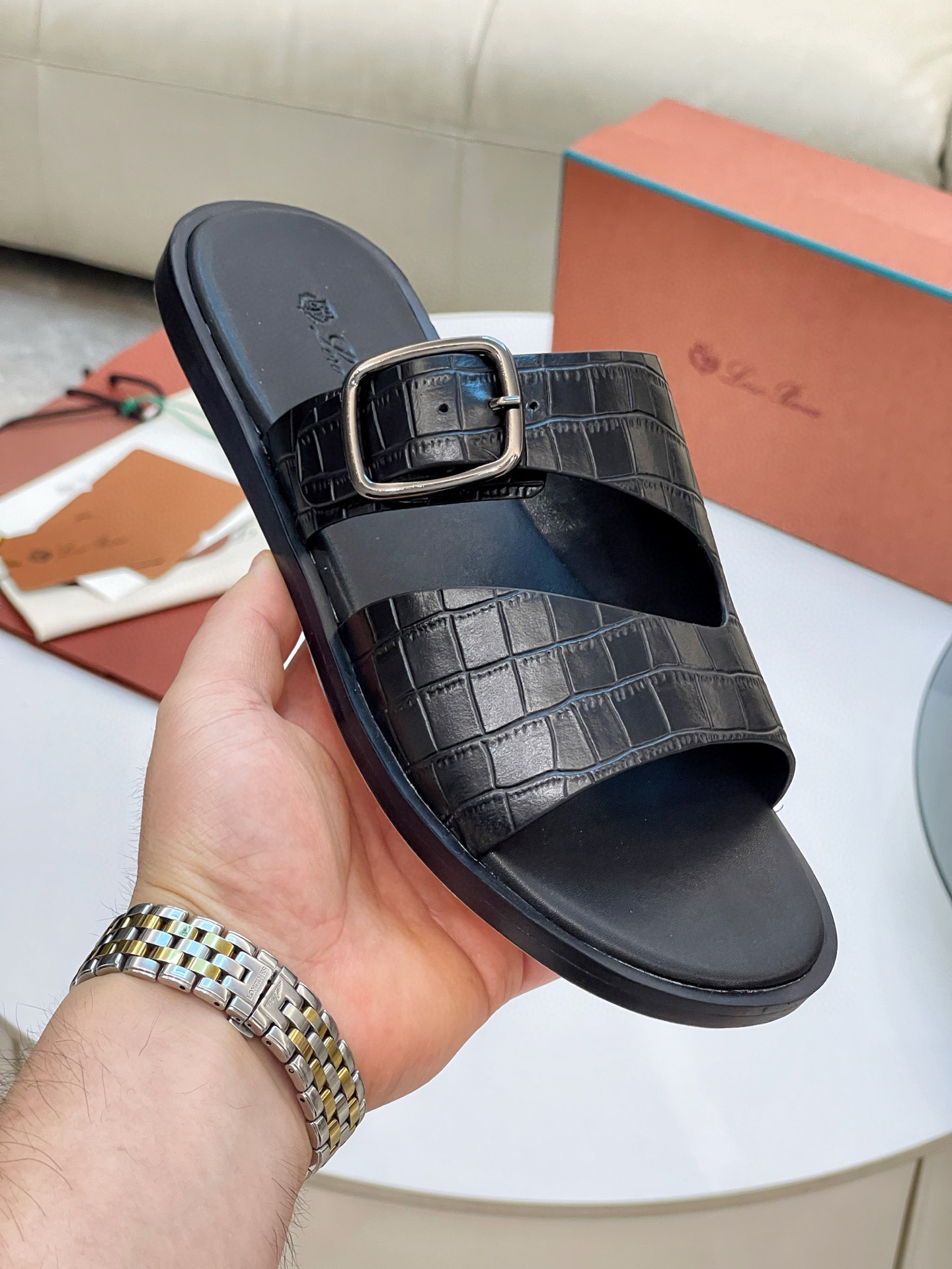 로로피아나 남자 슬리퍼