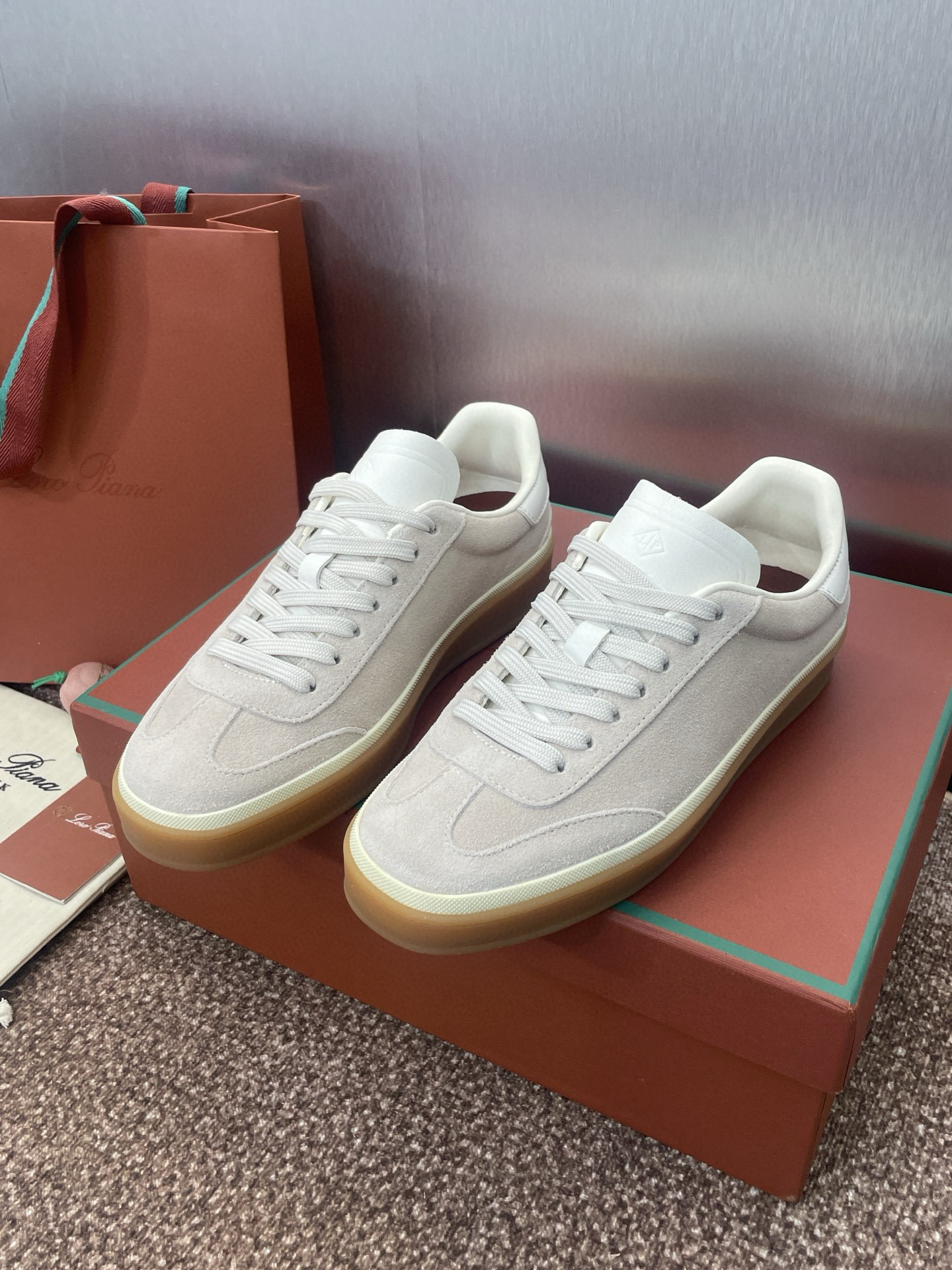 로로피아나 남녀공용 신발 운동화 스니커즈