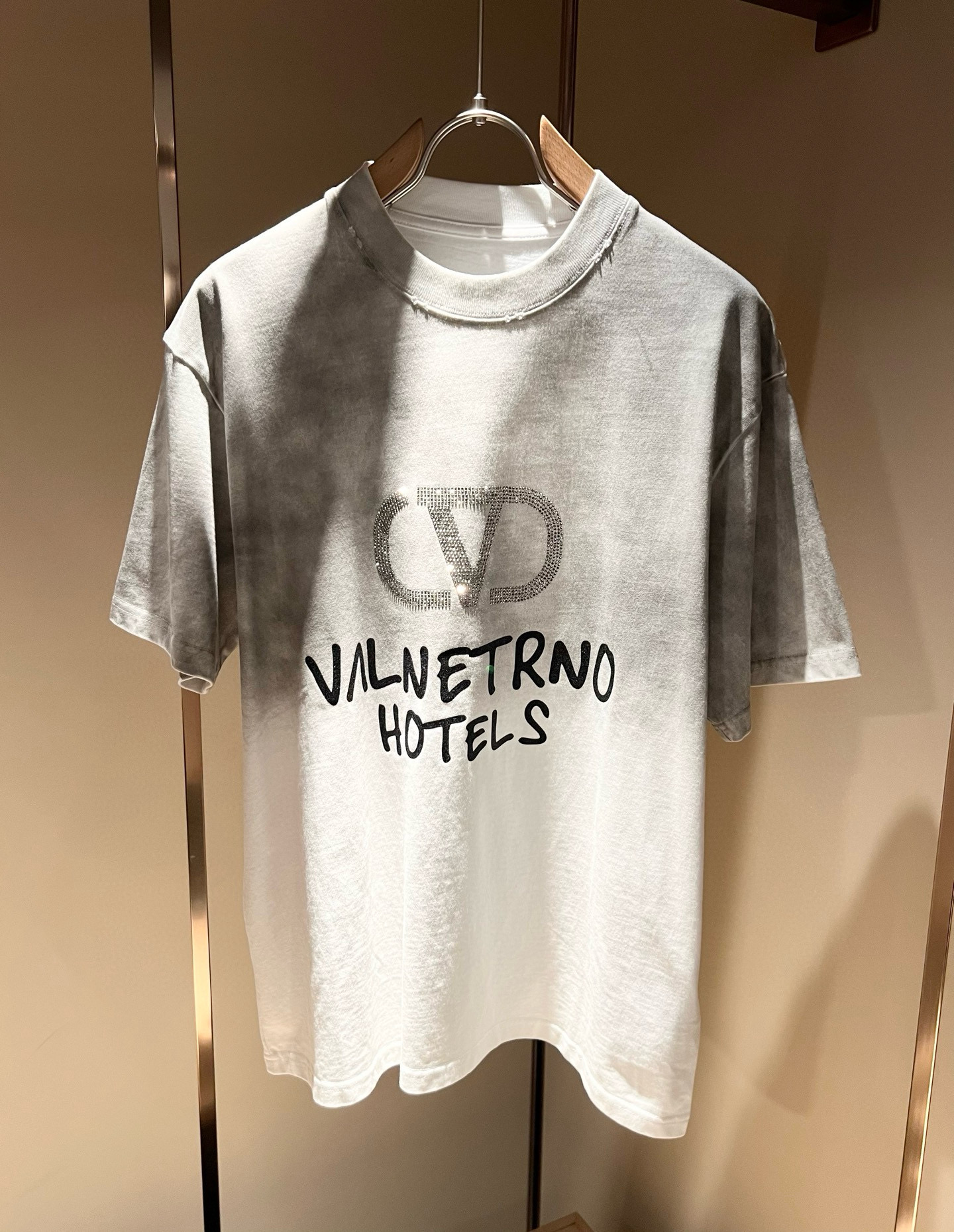 발렌티노 남자 반팔티