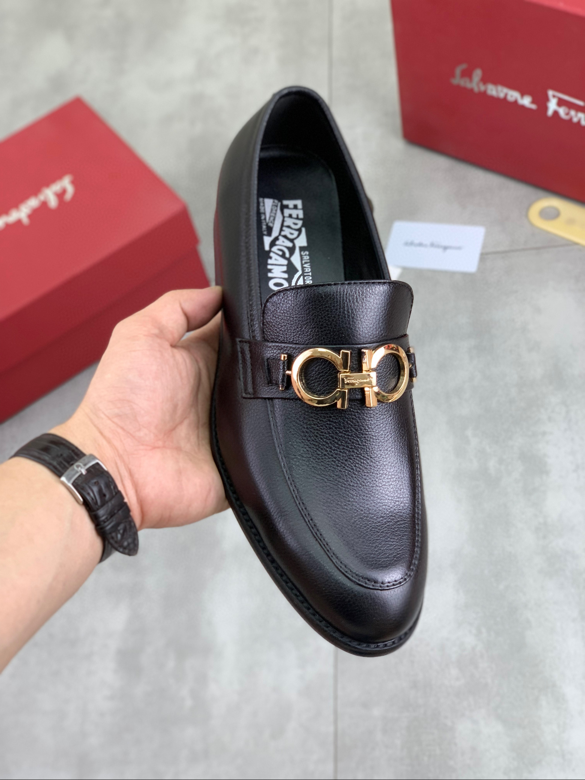 페라가모 남자 구두