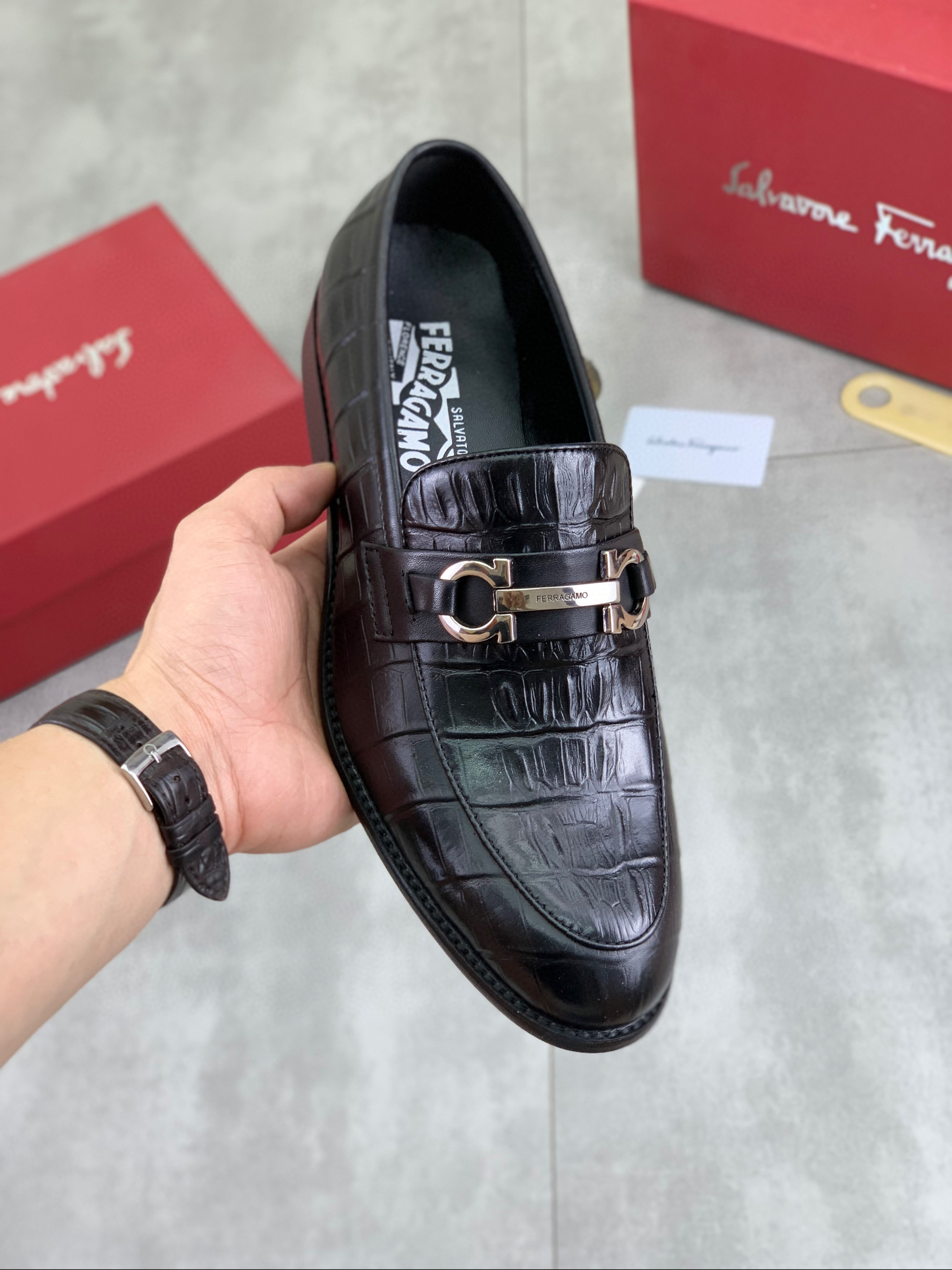 페라가모 남자 구두