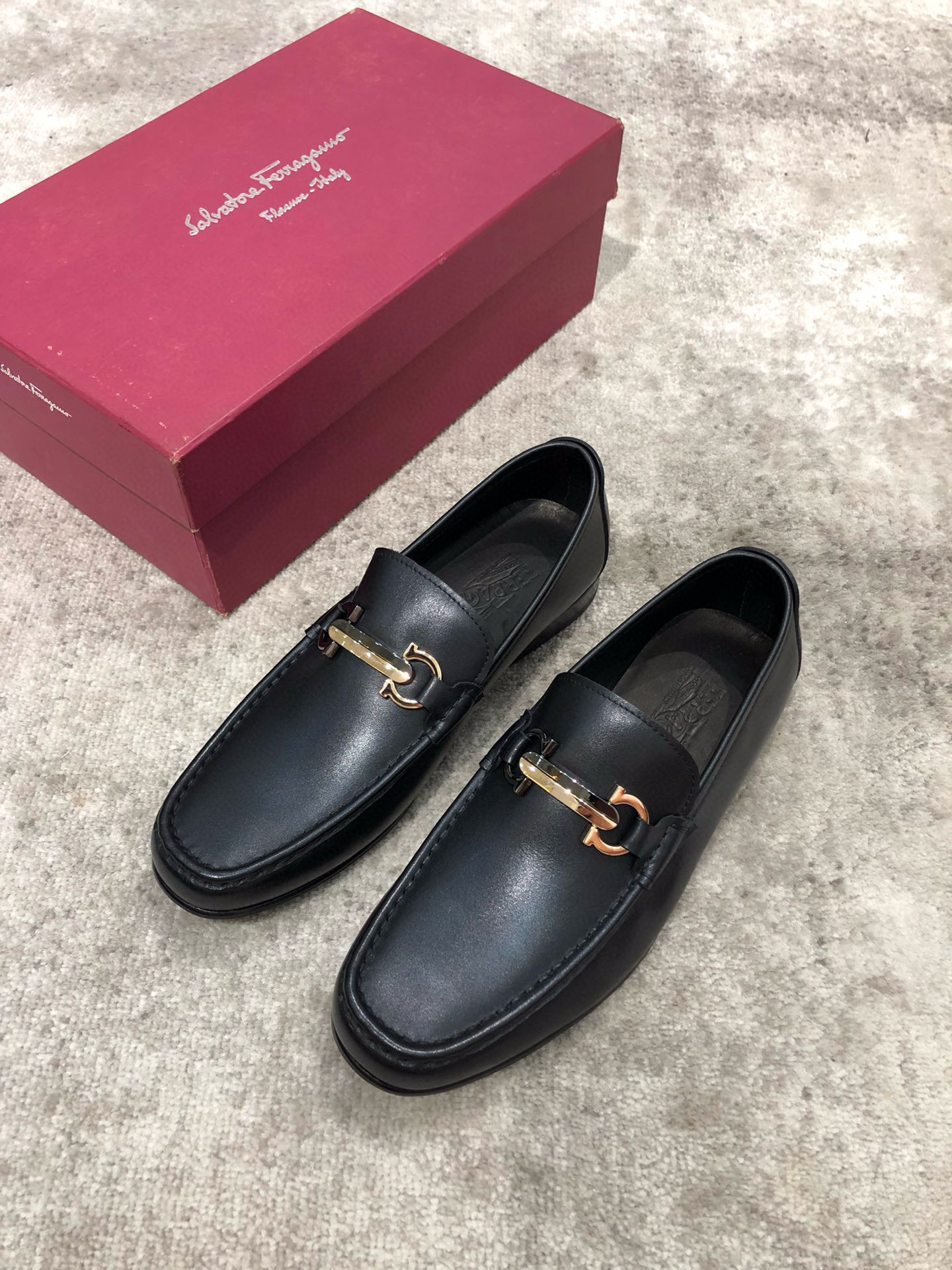 페라가모 남자 구두