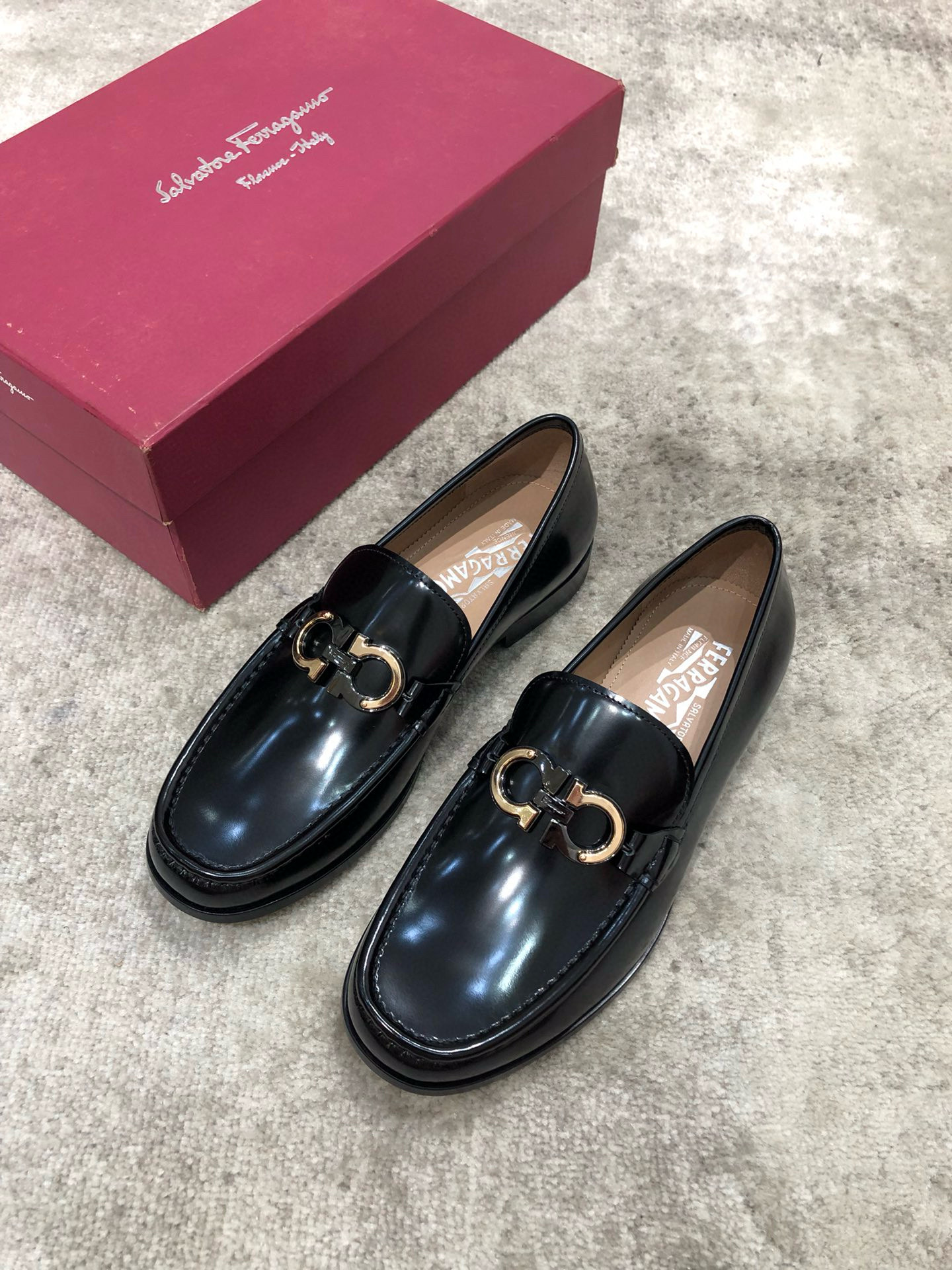 페라가모 남자 구두