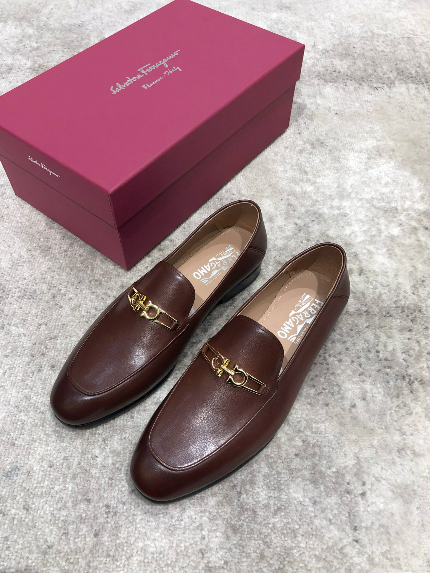 페라가모 남자 구두