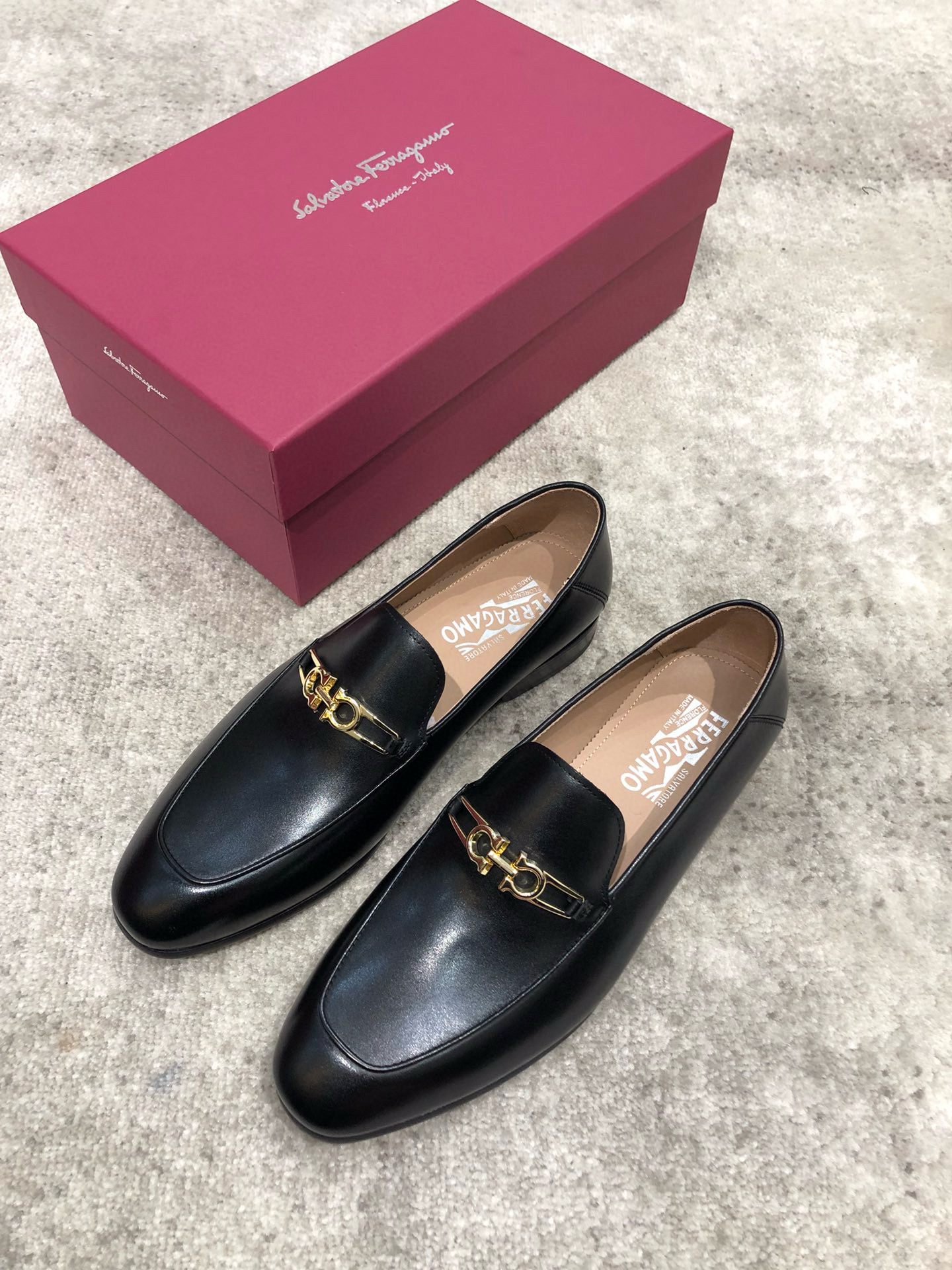 페라가모 남자 구두