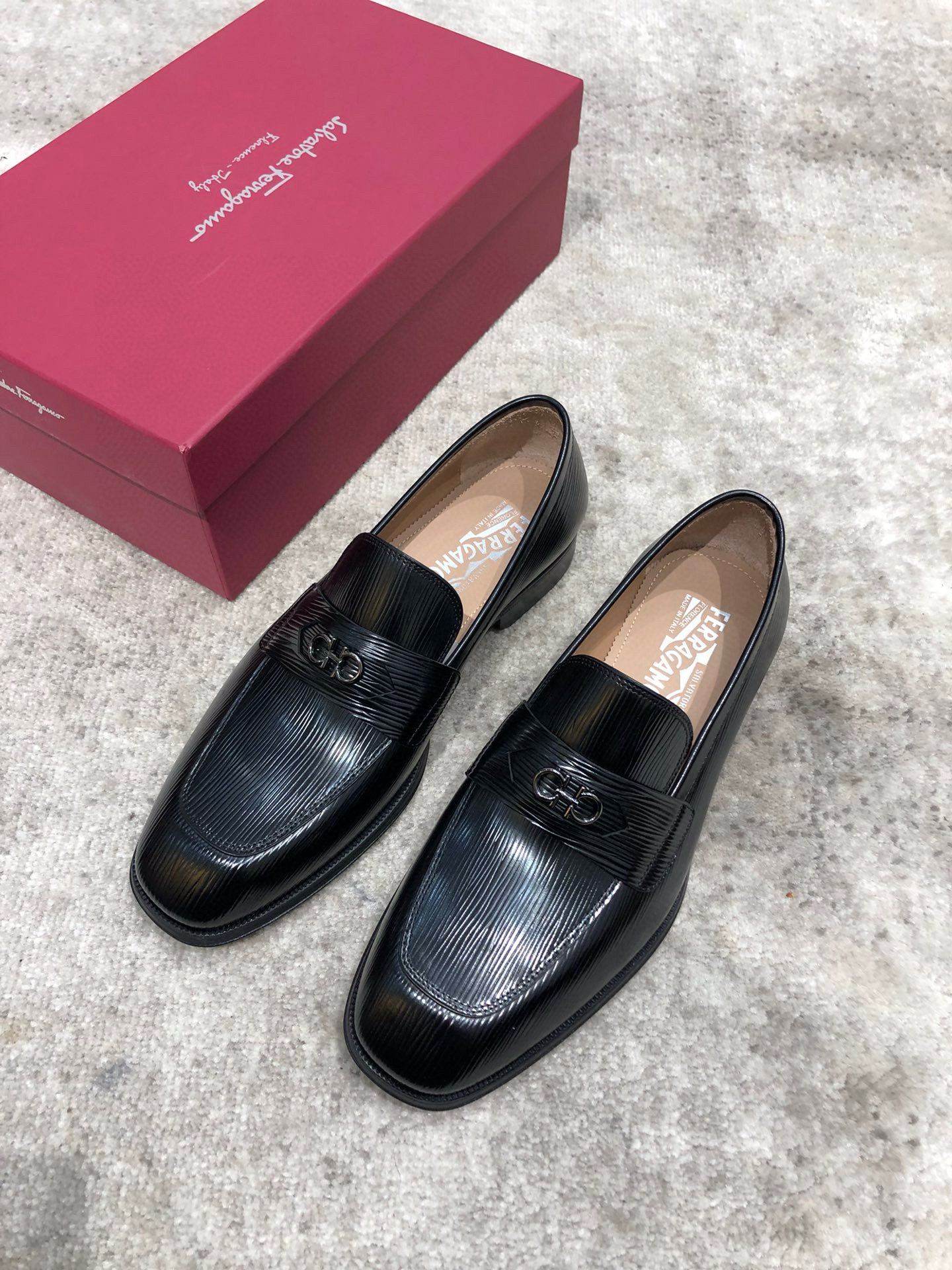 페라가모 남자 구두