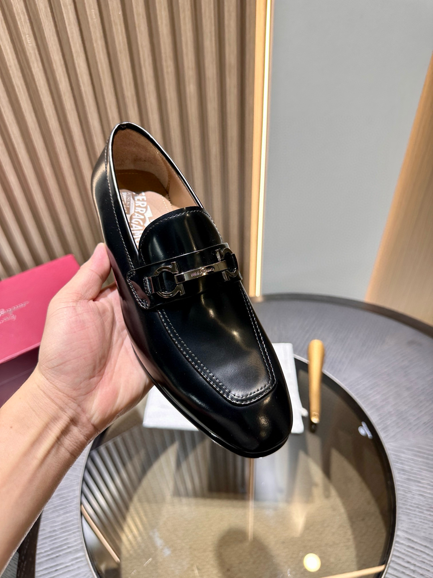 페라가모 남자 구두