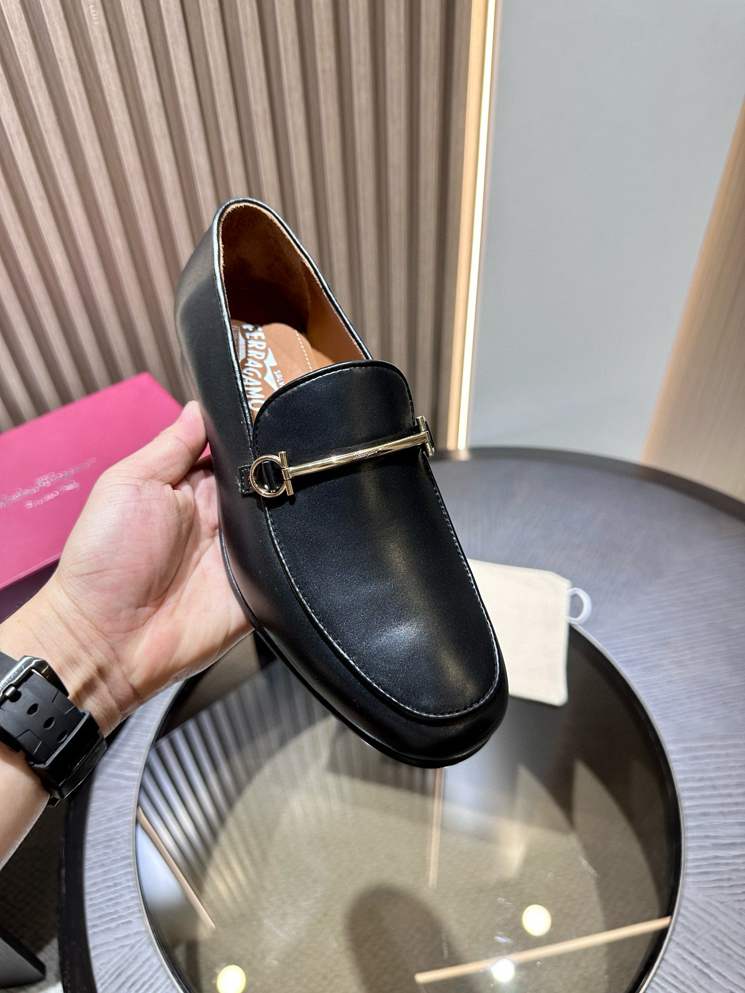 페라가모 남자 구두