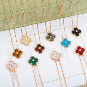 반클리프앤아펠 목걸이