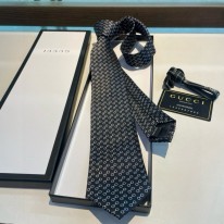 구찌 넥타이