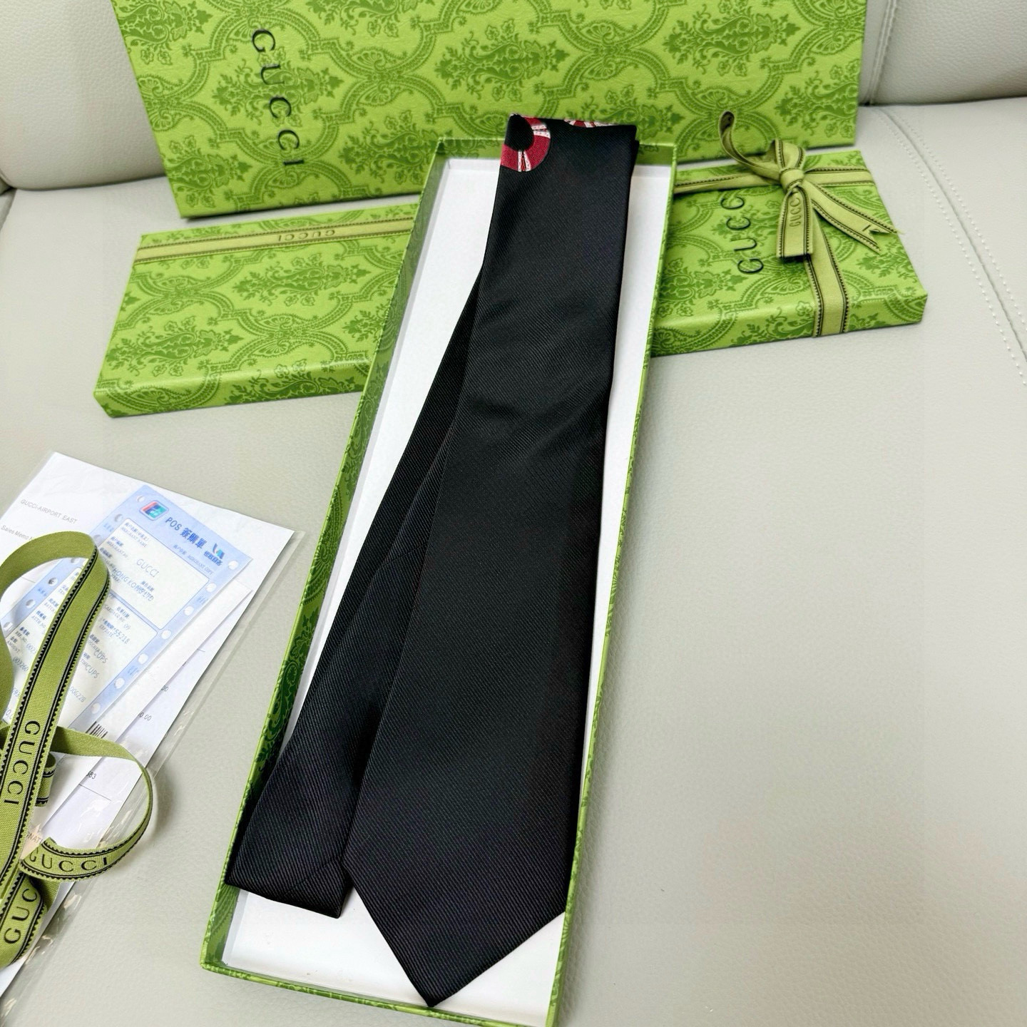 구찌 넥타이