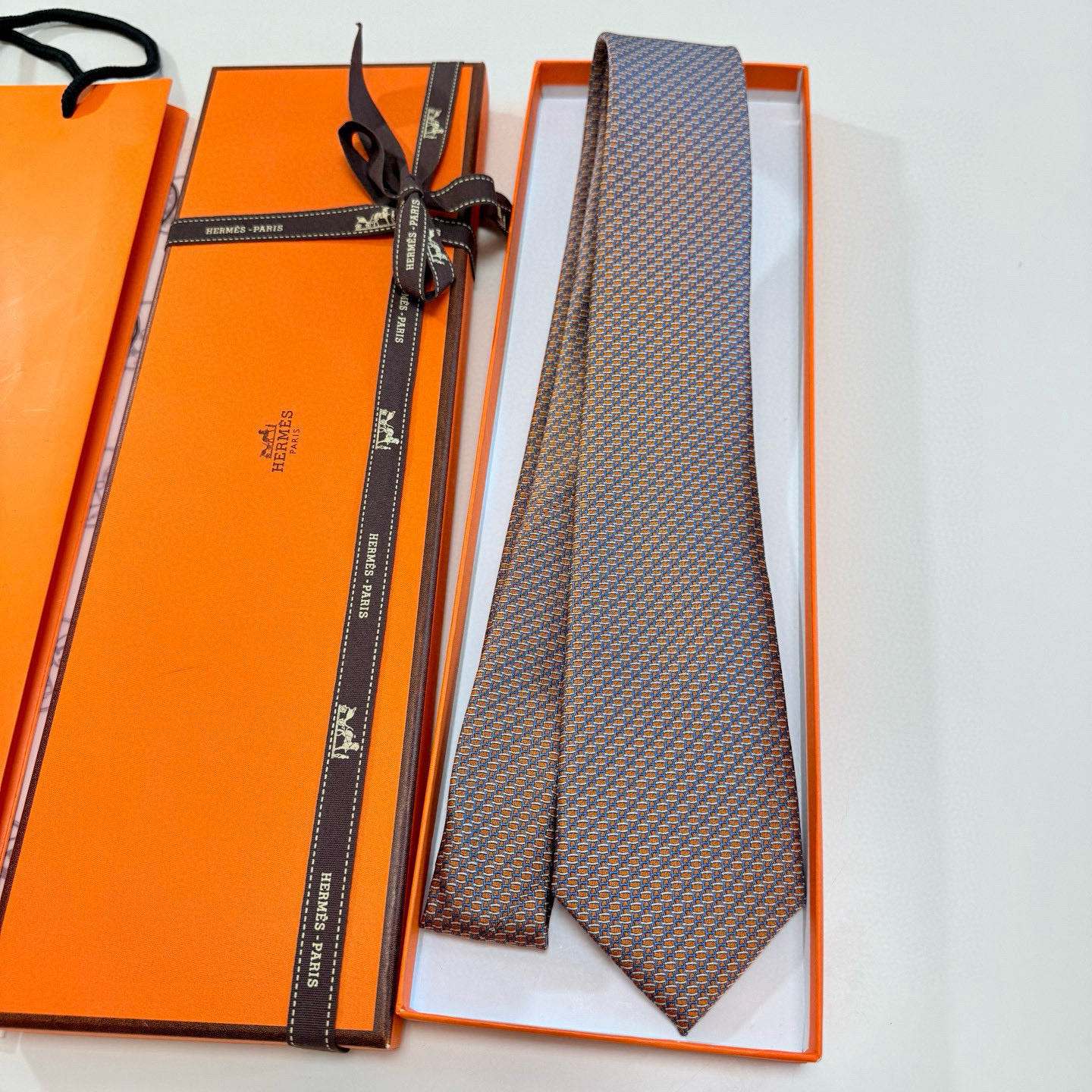 에르메스 넥타이