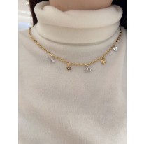 디올 목걸이
