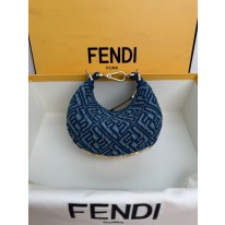 펜디 여자가방 8024