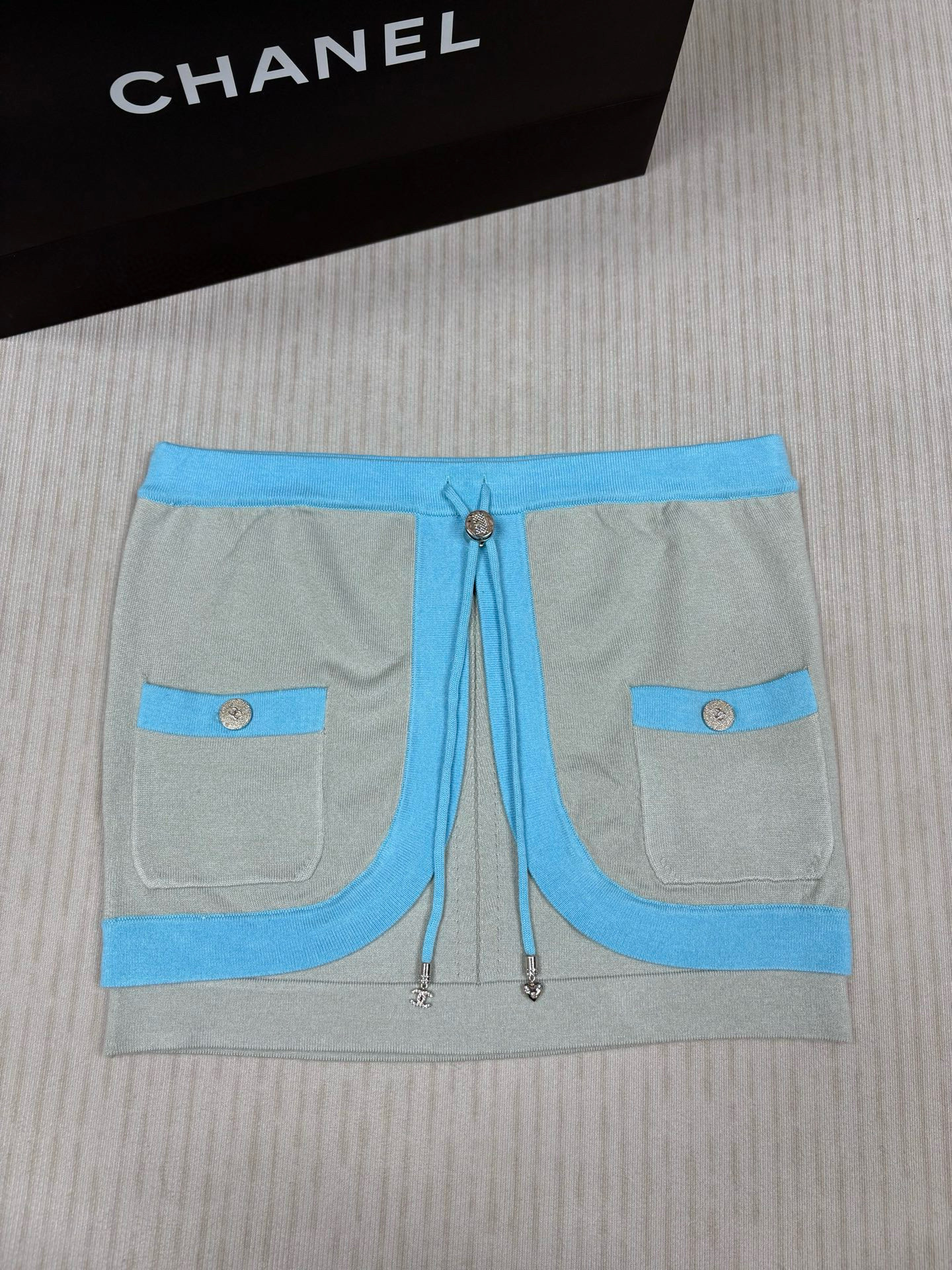 샤넬 여자 반바지