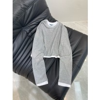 프라다 여자 긴팔 티셔츠