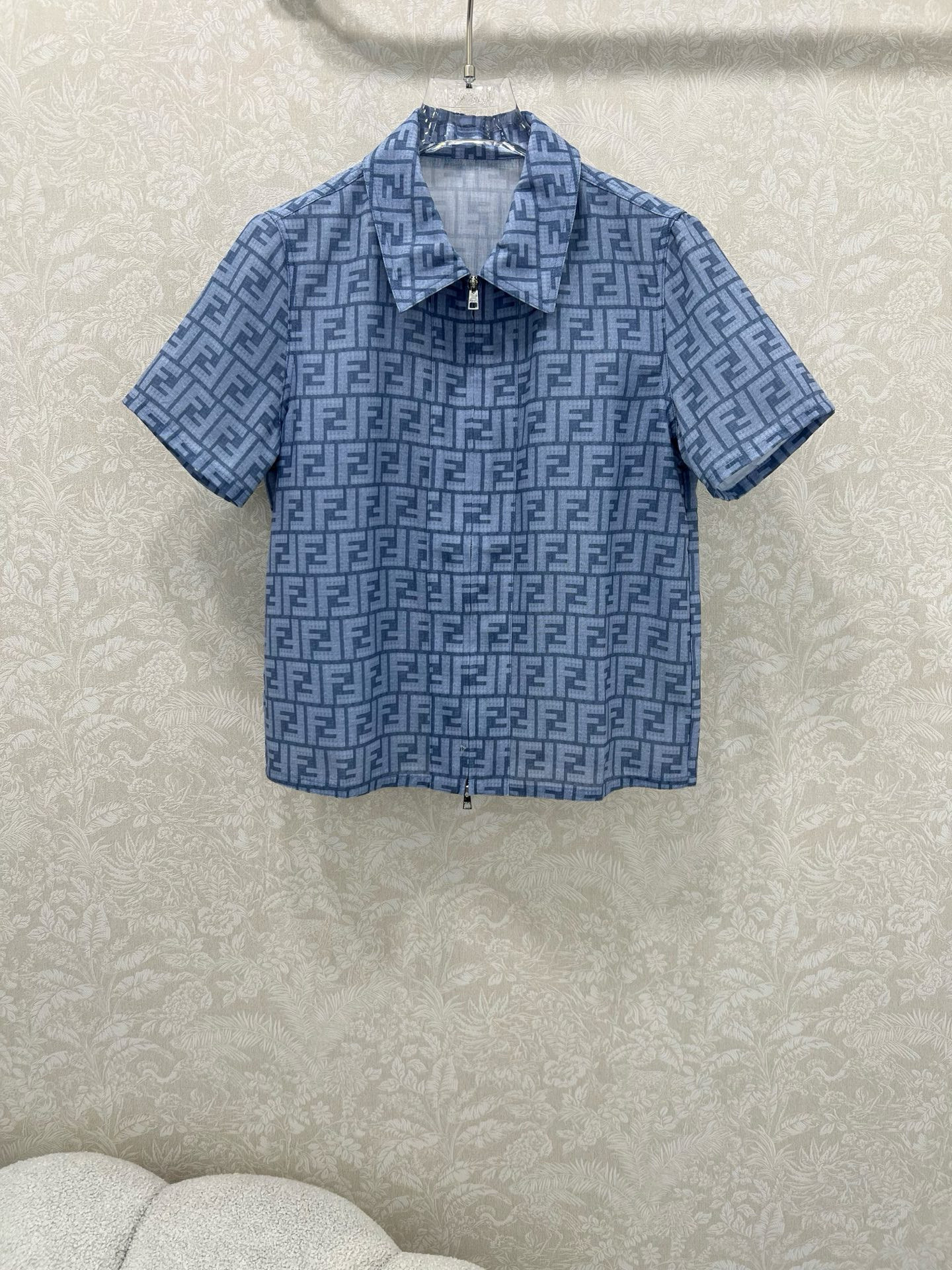 펜디 여자 반팔티