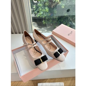 페라가모 여자 신발 구두