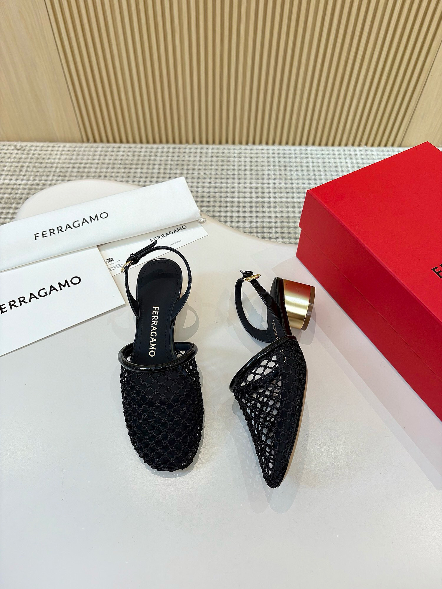 페라가모 4cm 여자 슬리퍼