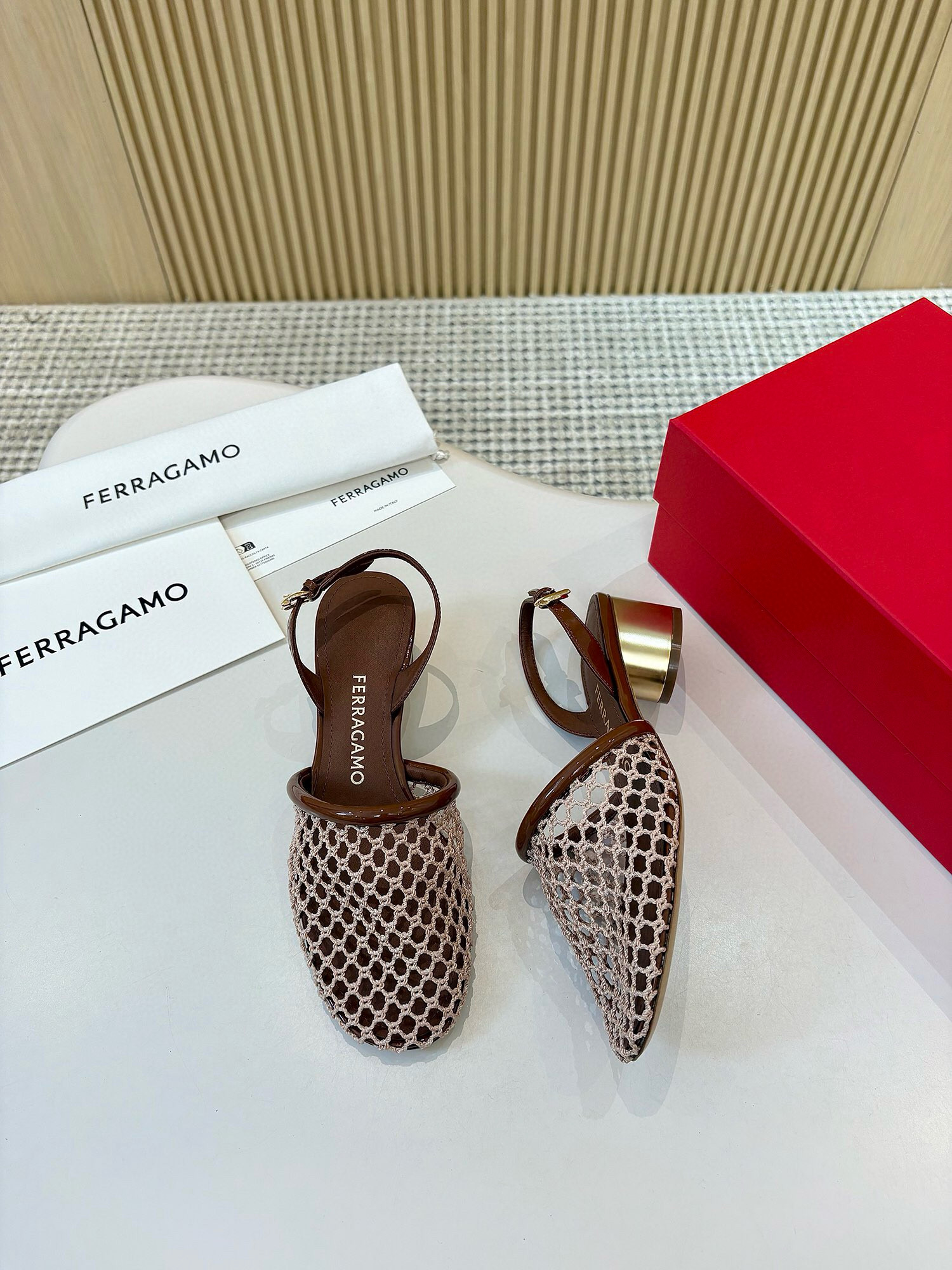 페라가모 4cm 여자 슬리퍼