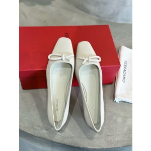 페라가모 여자 신발 구두