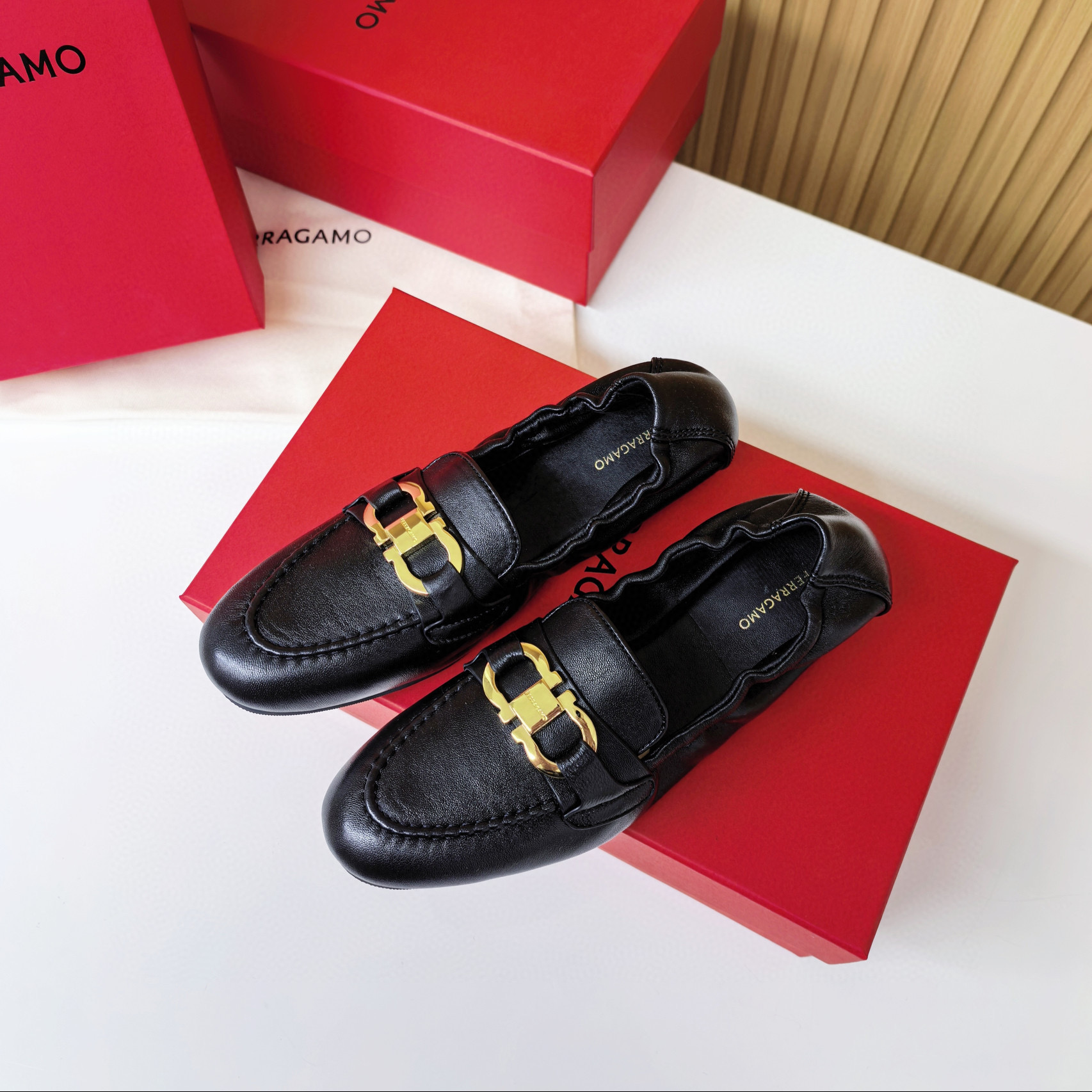 페라가모 여자 신발 구두