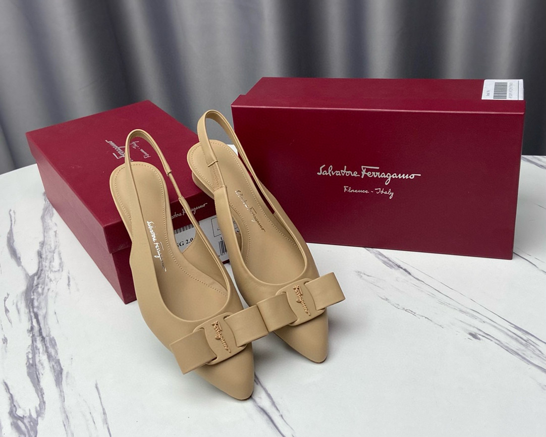 페라가모 여자 신발 구두