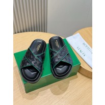 보테가베네타 남자 슬리퍼
