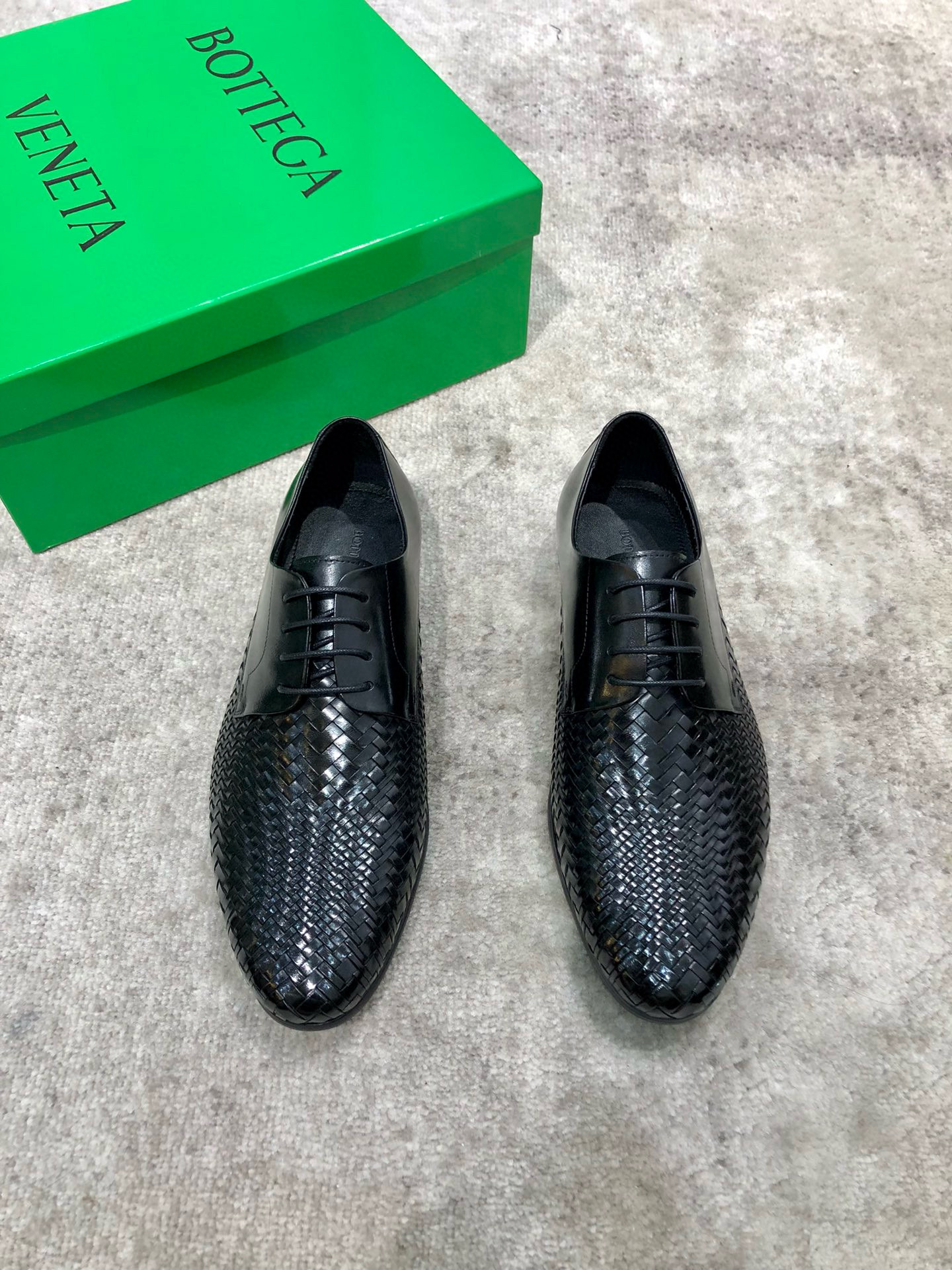 보테가베네타 남자 구두