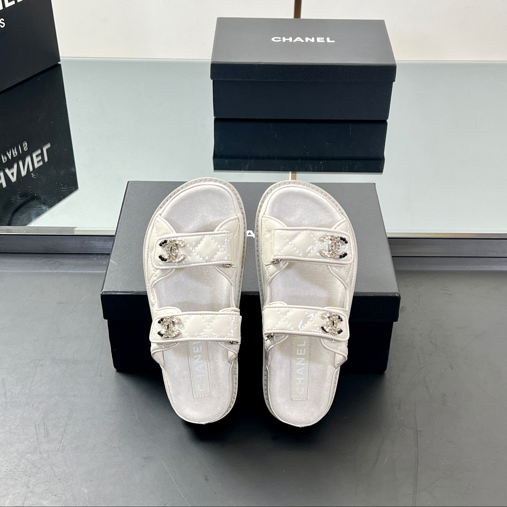 샤넬 여자 슬리퍼