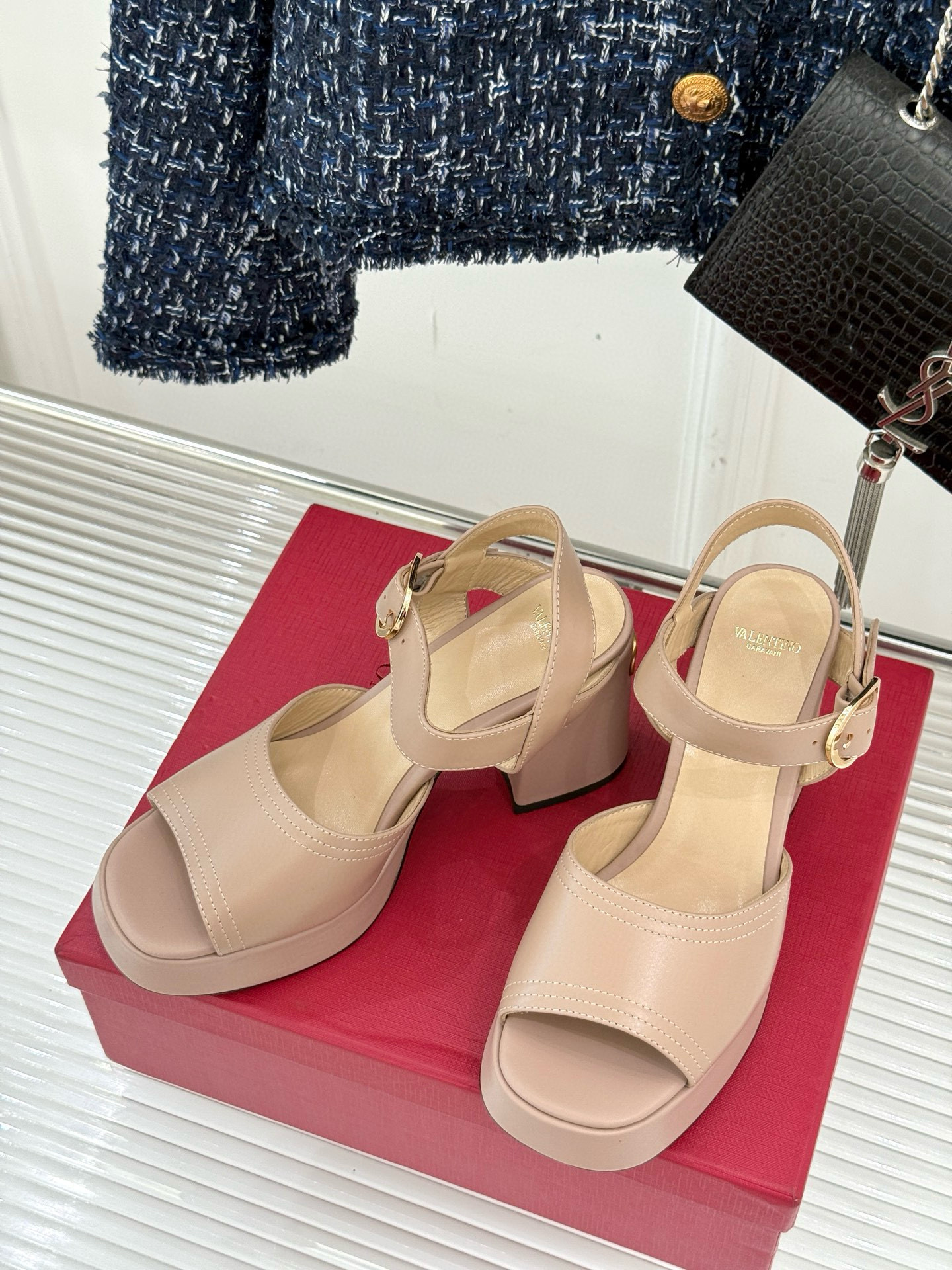 발렌티노 9cm 여자 샌들