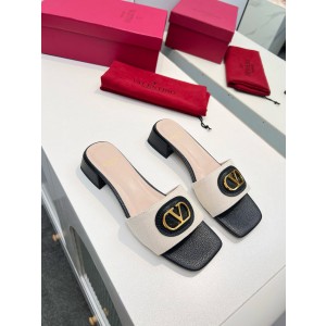 발렌티노 3cm 여자 슬리퍼
