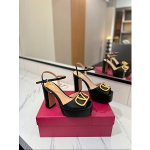 발렌티노 4cm 여자 샌들