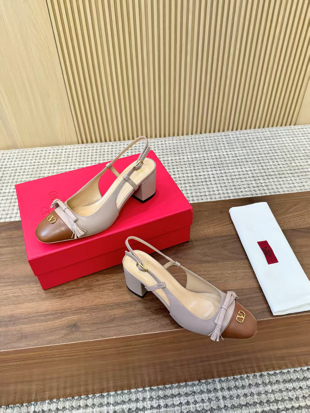 발렌티노 6cm 여자 샌들