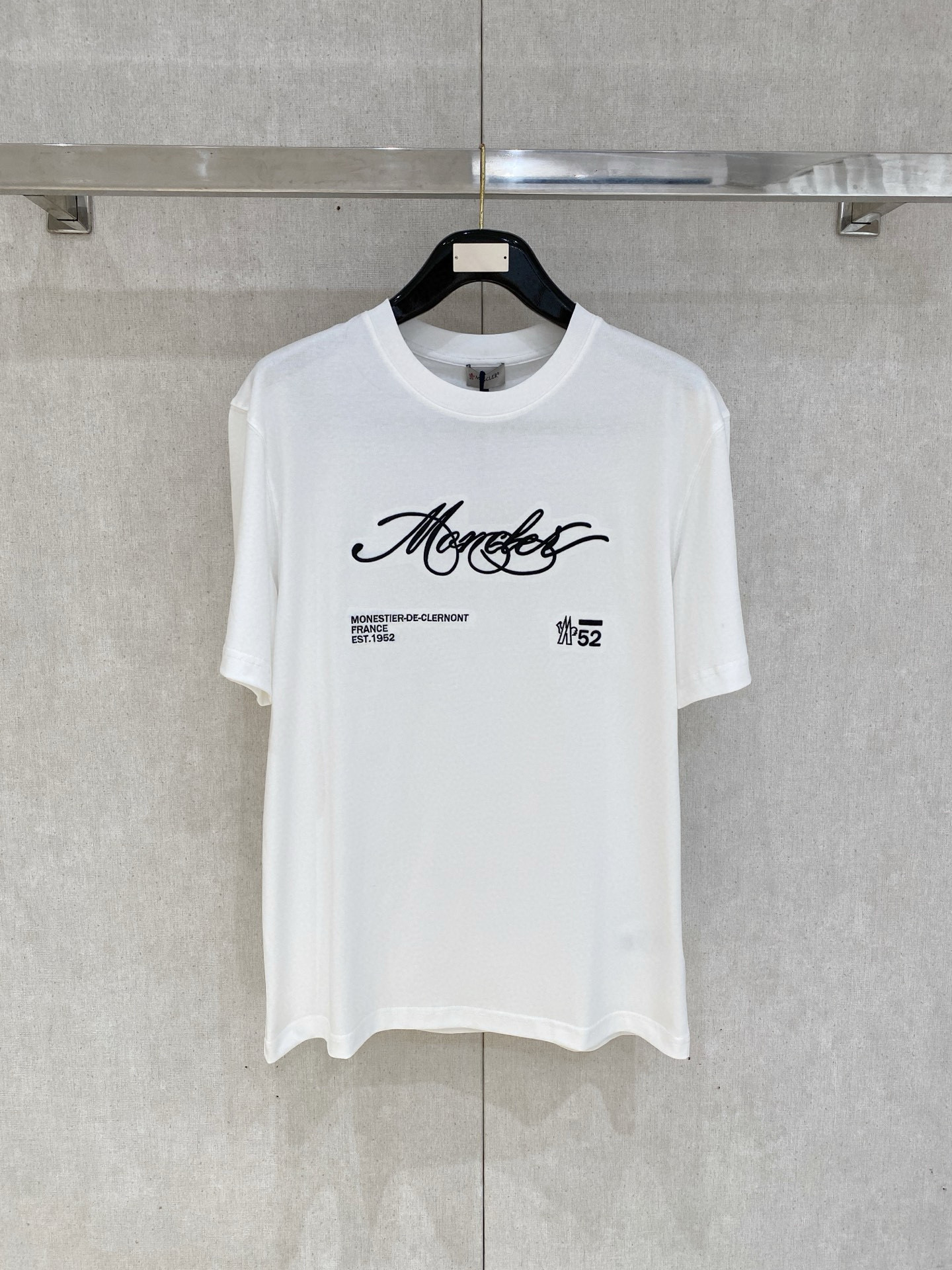 몽*** 남자 반팔티