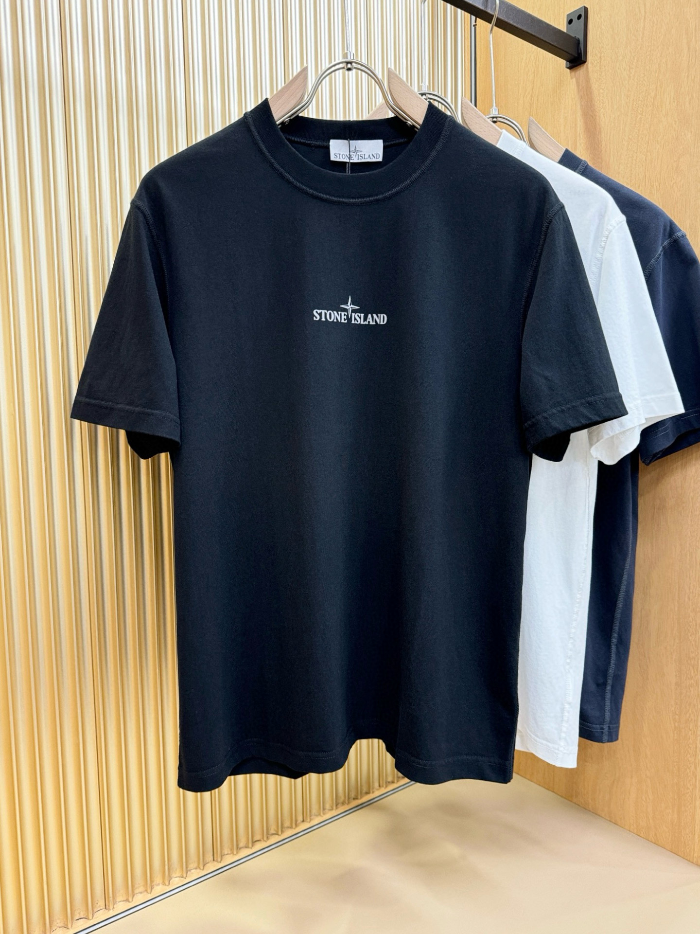 스톤아일랜드 반팔티