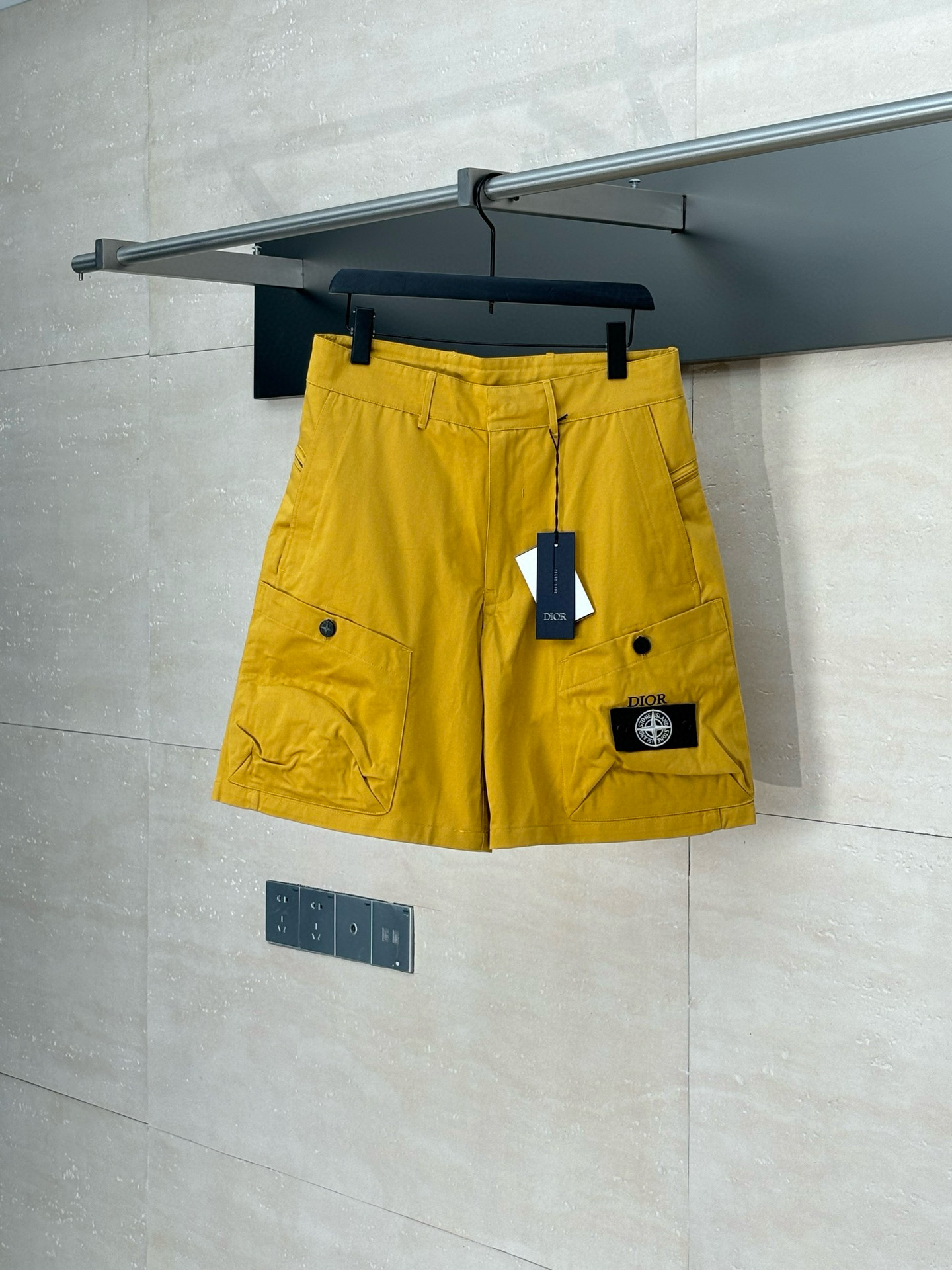 스톤아일랜드 반바지