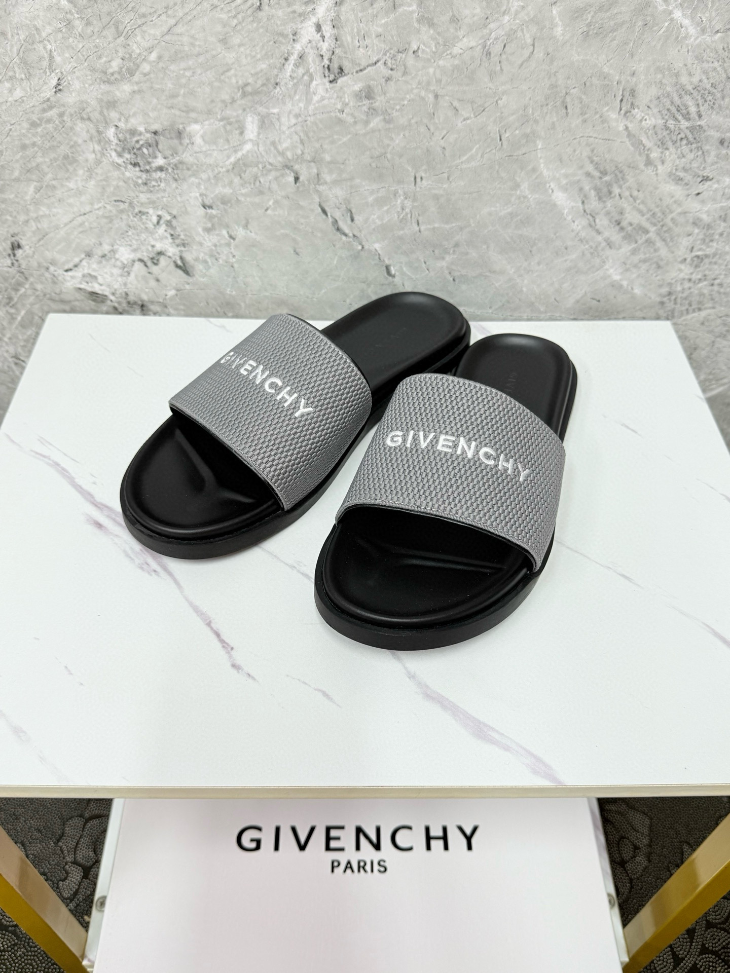 지방시 남자 슬리퍼