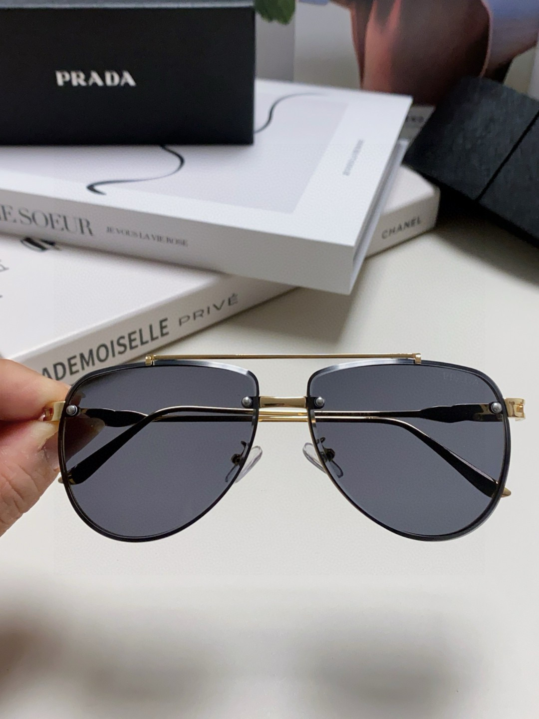 프라다 선글라스