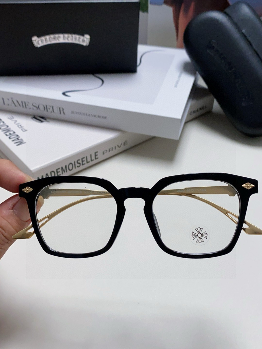 크롬하츠 선글라스