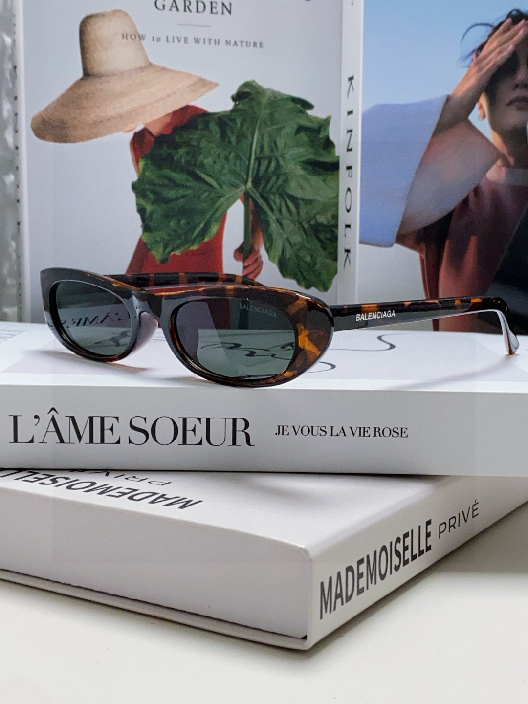 발렌시아가 선글라스